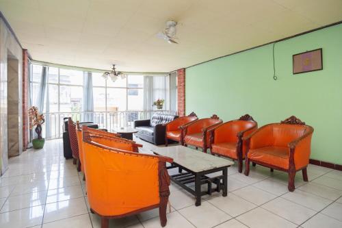 reddoorz syariah hotel matahari 2