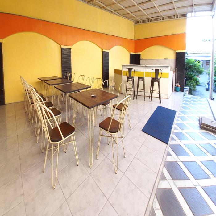 reddoorz syariah hotel pandan wangi near alun alun sidoarjo