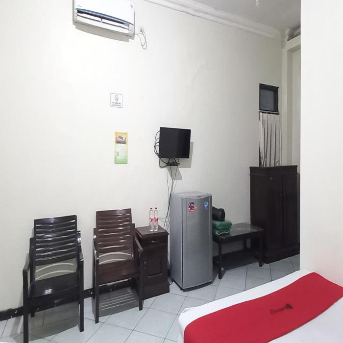 reddoorz syariah hotel pandan wangi near alun alun sidoarjo
