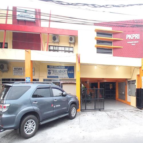 Reddoorz Syariah @Hotel Pandan Wangi Near Alun Alun Sidoarjo,,2 star