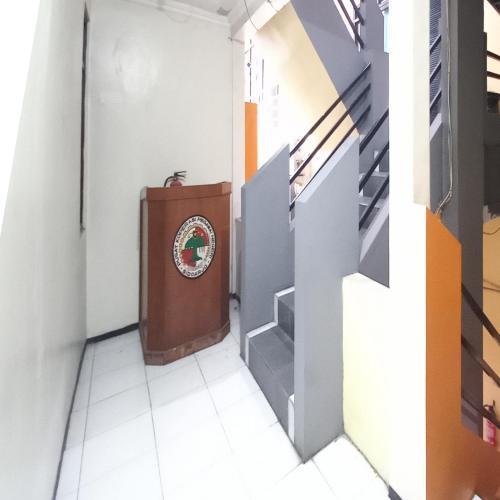 reddoorz syariah hotel pandan wangi near alun alun sidoarjo