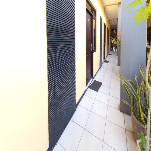 reddoorz syariah hotel pandan wangi near alun alun sidoarjo