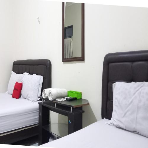 reddoorz syariah hotel pandan wangi near alun alun sidoarjo