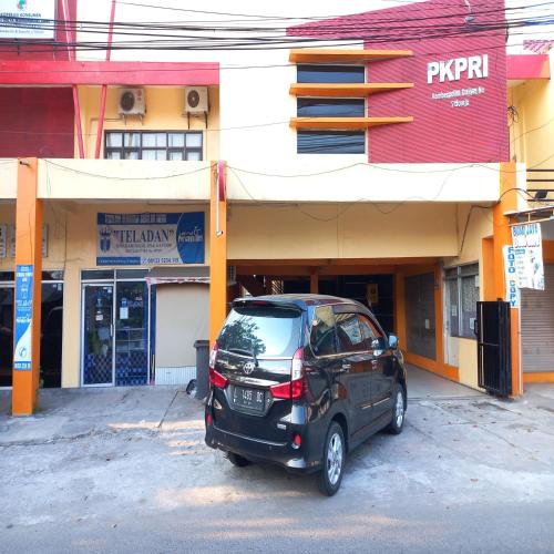 Reddoorz Syariah @Hotel Pandan Wangi Near Alun Alun Sidoarjo,,2 star