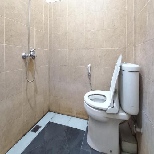 reddoorz syariah hotel pandan wangi near alun alun sidoarjo
