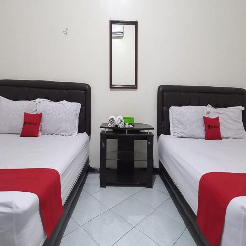 reddoorz syariah hotel pandan wangi near alun alun sidoarjo
