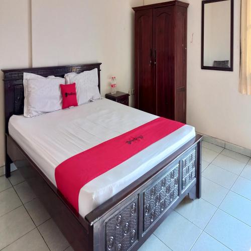 reddoorz syariah hotel pandan wangi near alun alun sidoarjo