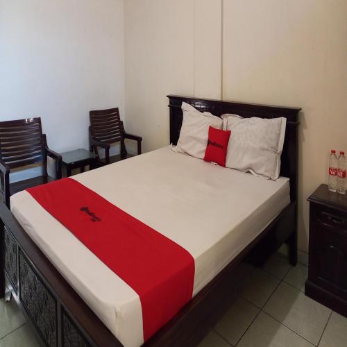 reddoorz syariah hotel pandan wangi near alun alun sidoarjo