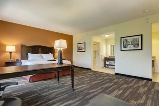 Hampton Inn Poplar Bluff,Poplar Bluff>>Butler,3 star
