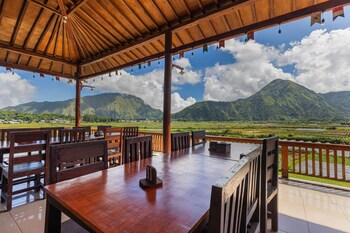 teras sawah guest house syariah