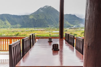 teras sawah guest house syariah