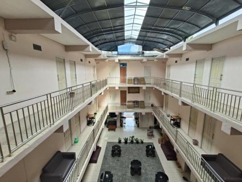 reddoorz fortune hotel jalan walanda maramis manado