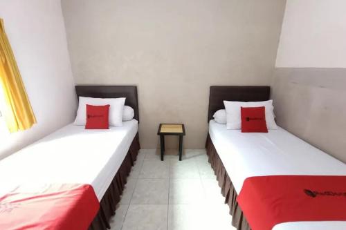 reddoorz fortune hotel jalan walanda maramis manado