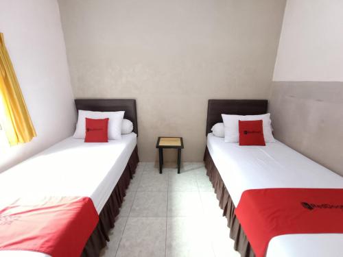reddoorz fortune hotel jalan walanda maramis manado
