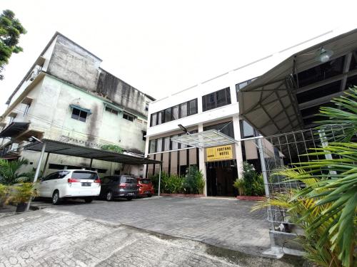 reddoorz fortune hotel jalan walanda maramis manado