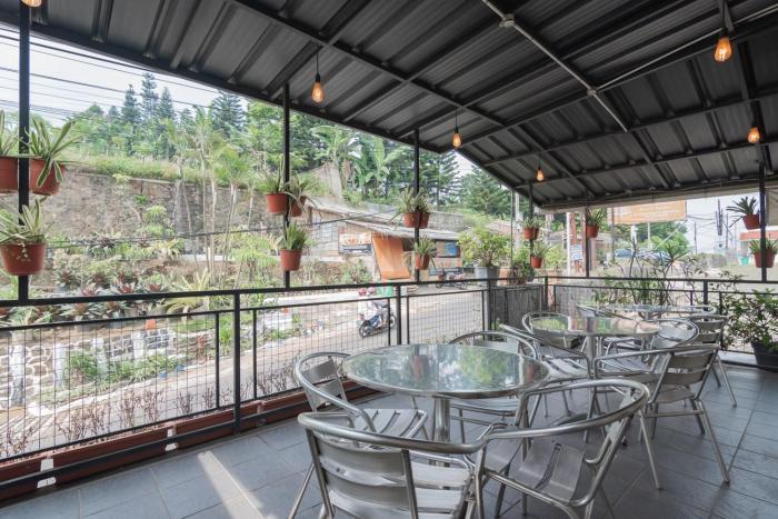 rossan villa hotel near kampus upi setiabudhi