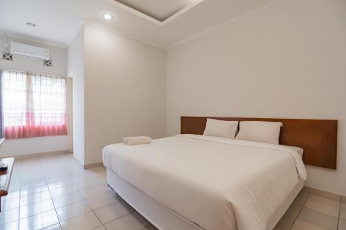 rossan villa hotel near kampus upi setiabudhi