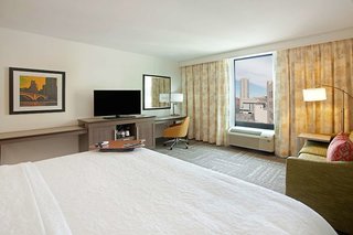 Hampton Inn & Suites Minneapolis / Downtown,Golden Valley>>Downtown Minneapolis,3 star