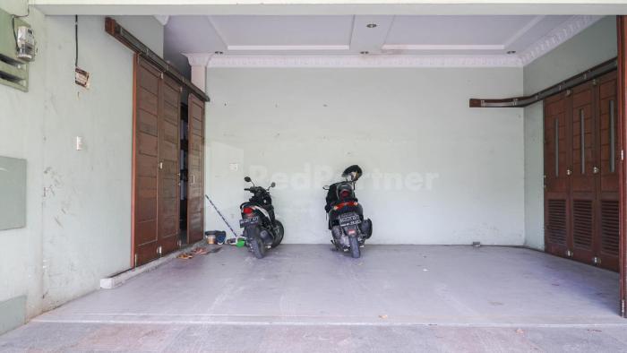 the karos residence mitra reddoorz