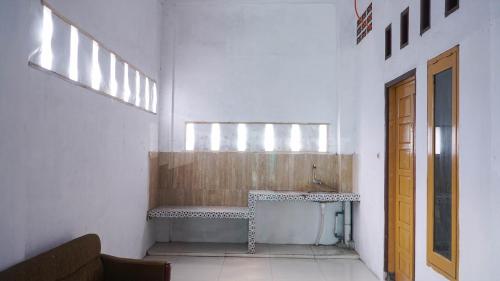 the karos residence mitra reddoorz