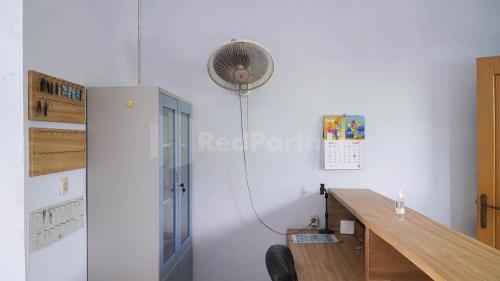 the karos residence mitra reddoorz