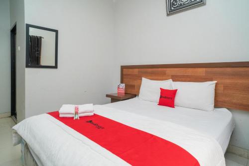 Reddoorz Syariah Near Tugu Dodol Kandangan,,2 star