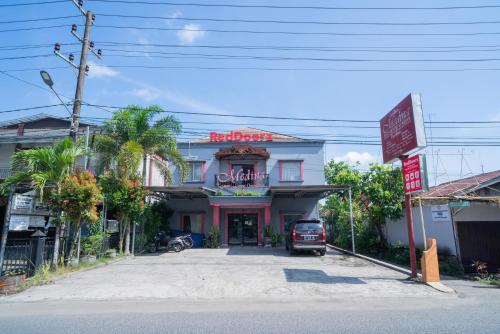 reddoorz syariah near tugu dodol kandangan