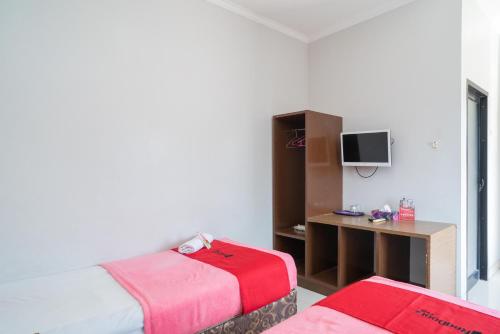 reddoorz syariah near tugu dodol kandangan