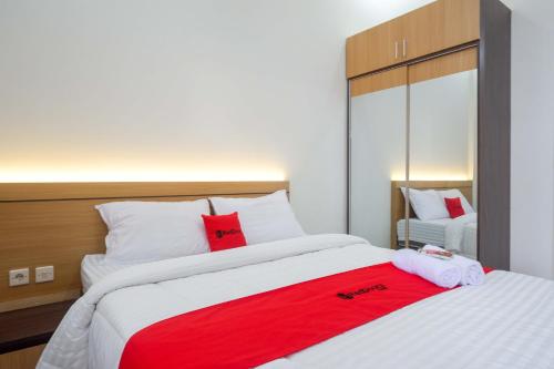 reddoorz near terminal tirtonadi 2