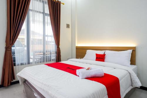 reddoorz near terminal tirtonadi 2