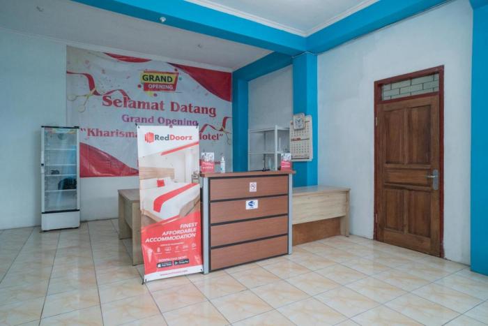 reddoorz near rs mitra keluarga waru