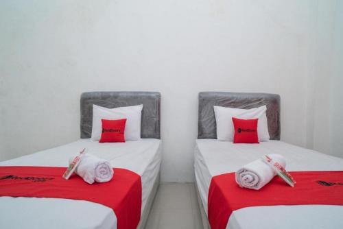 reddoorz near rs mitra keluarga waru