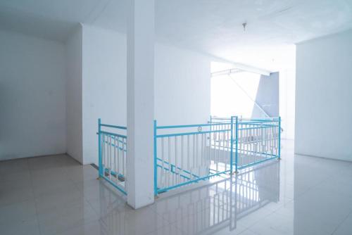 reddoorz near rs mitra keluarga waru
