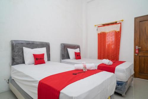 reddoorz near rs mitra keluarga waru