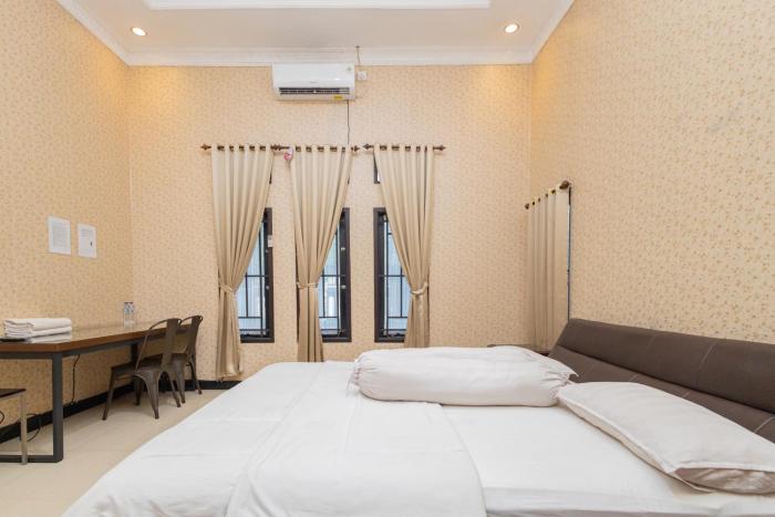 boss residence serang mitra reddoorz
