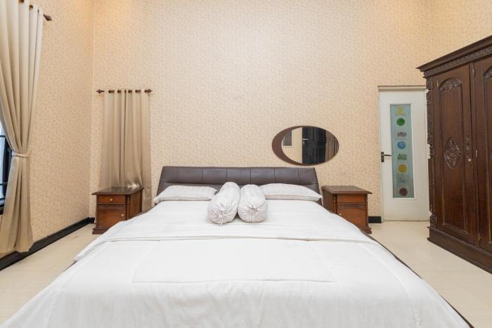 boss residence serang mitra reddoorz