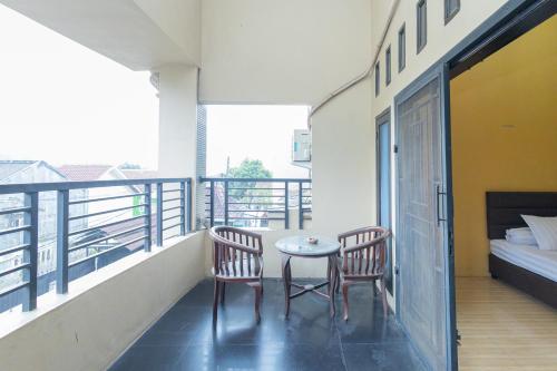 boss residence serang mitra reddoorz