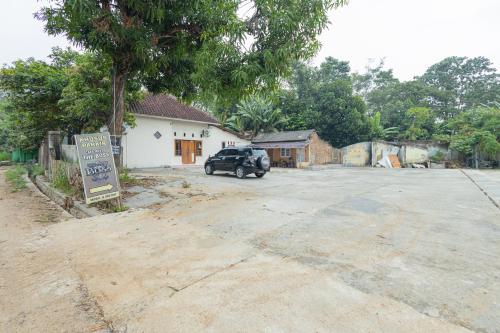 boss residence serang mitra reddoorz