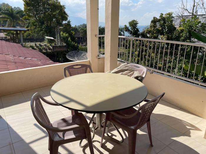 valencia homestay redpartner