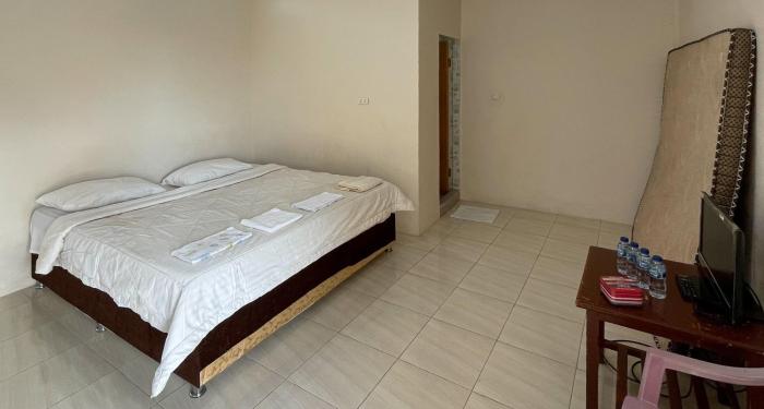 valencia homestay redpartner