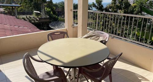valencia homestay redpartner