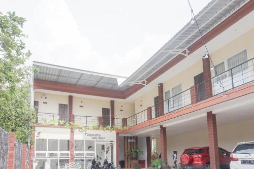 reddoorz syariah raya punten batu