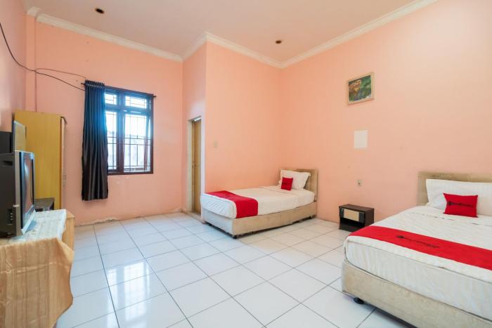 reddoorz near silangit international airport