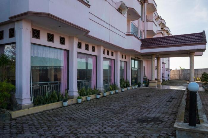 reddoorz near silangit international airport