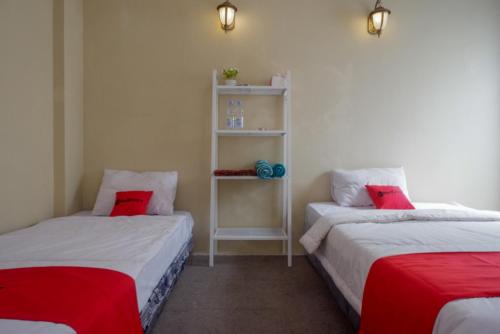 reddoorz syariah near terminal mendolo wonosobo 2