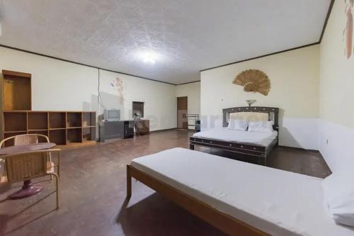 Hotel New Linggarjati Mitra Reddoorz,,2 star