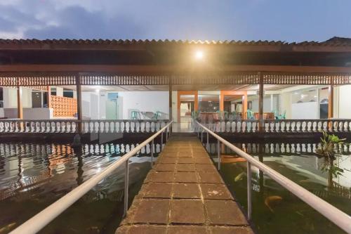 hotel new linggarjati mitra reddoorz