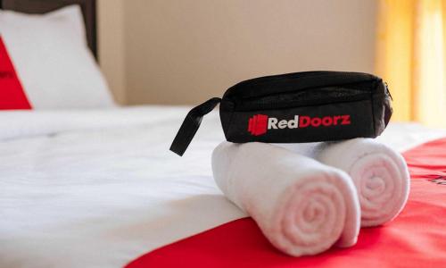 reddoorz syariah near rs awal bros batam