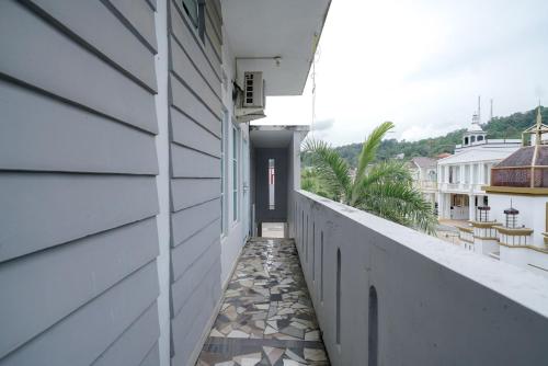 reddoorz syariah near rs awal bros batam