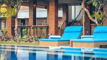 kubu cempaka seminyak hotel